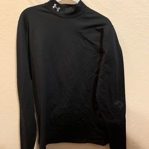 Men’s under Armour fitted cold gear size M